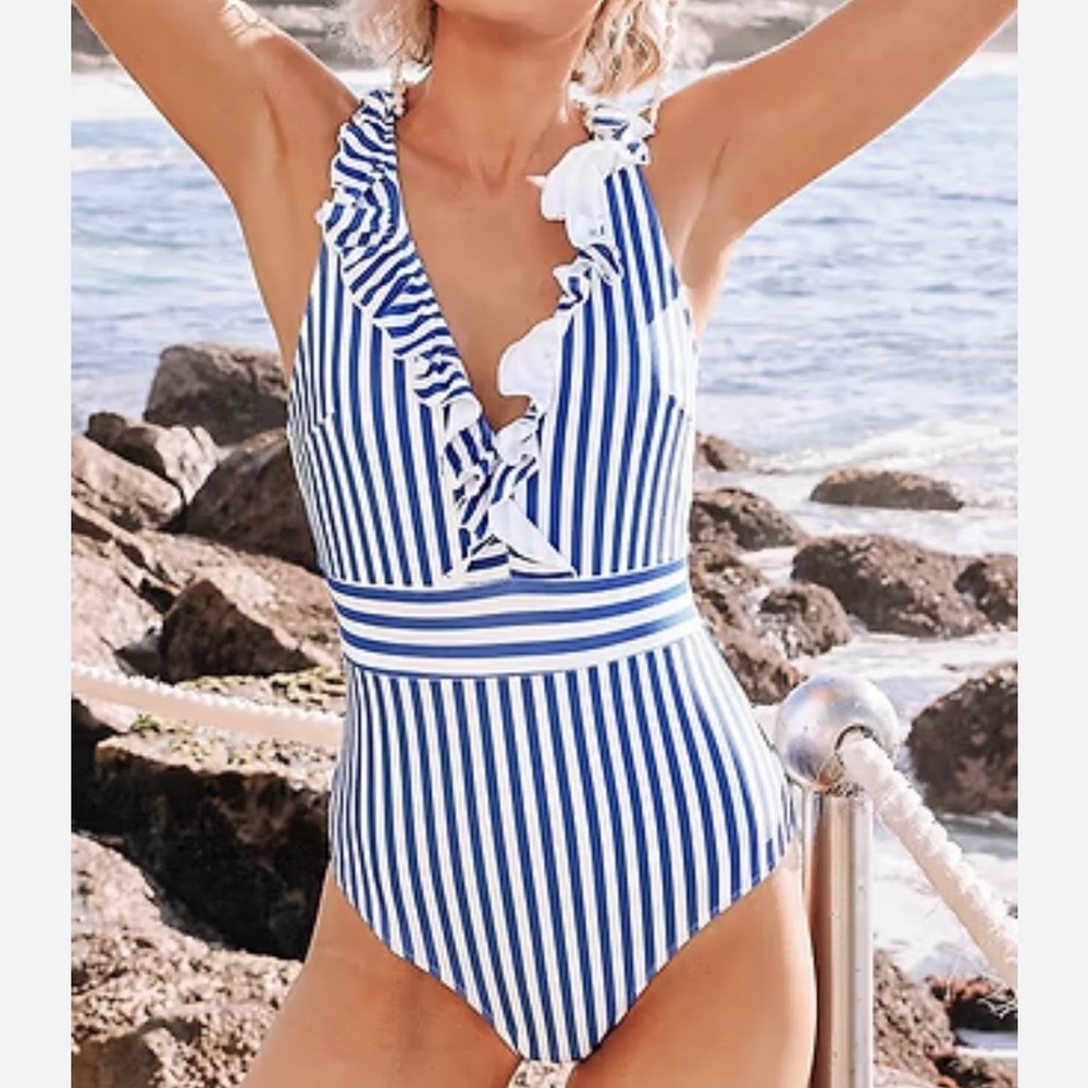 Cupshe Blue and White One Piece Swimsuit with Ruffle Details